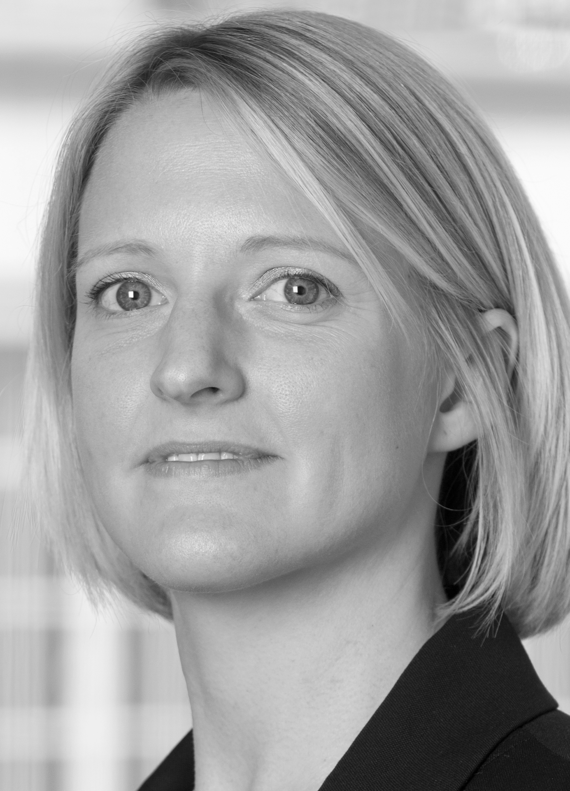 Kirsten Edwards-Warren
